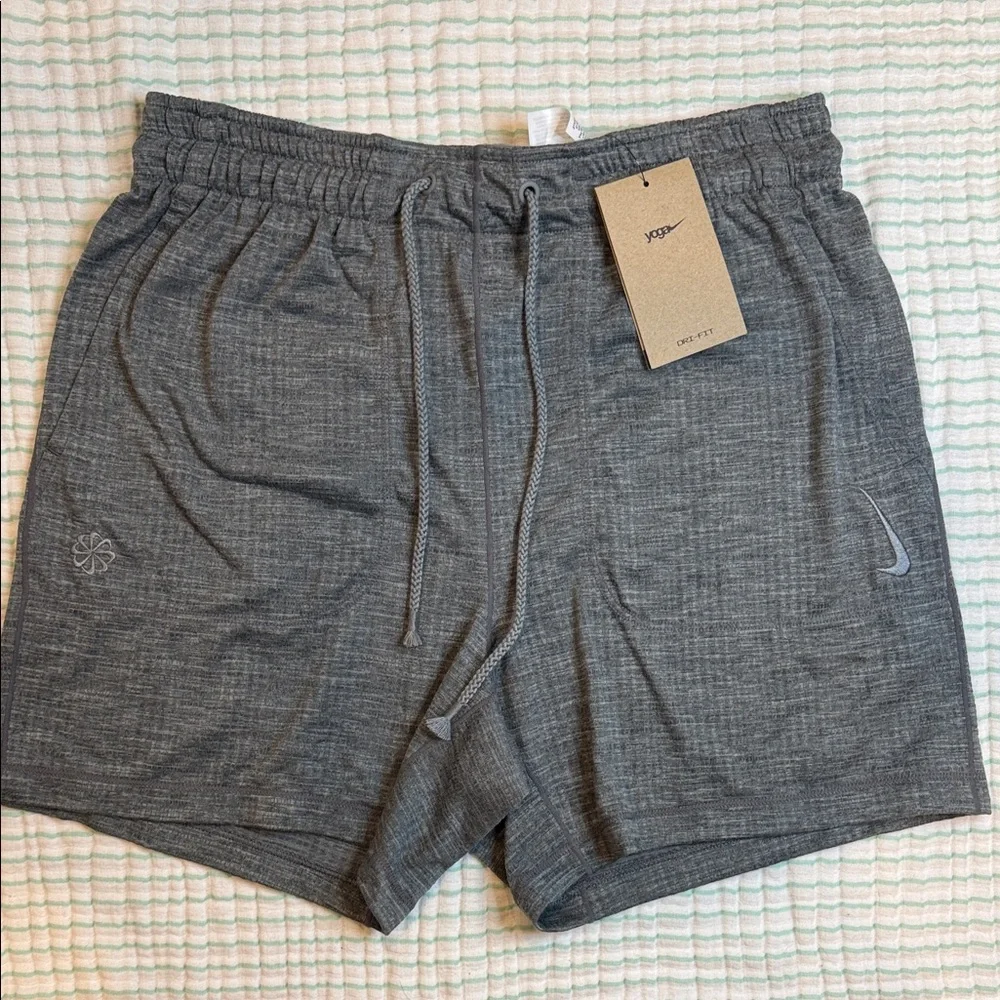 Men’s Nike Yoga Standard Fit 5” inseam short - Picture 1 of 7
